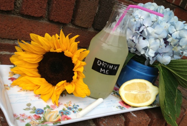 chalk board bottles with lemonade