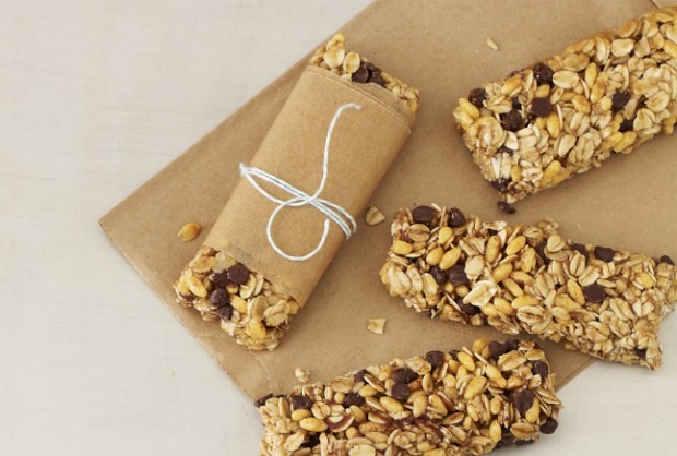 Chewy-Chocolate-Chip-Granola-Bars