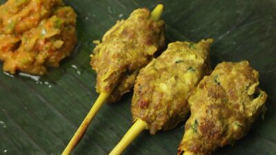 chicken sate lilit