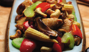 Chicken With Ginger and Cashews