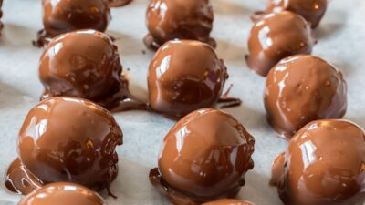 chocolate dipped balls buckeyes