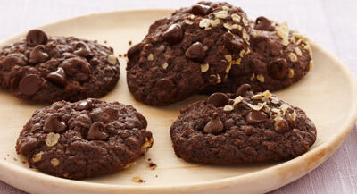 Chocolate Chewy Oatmeal Cookies