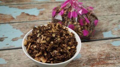 chocolate granola