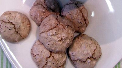 Chocolate Meringues