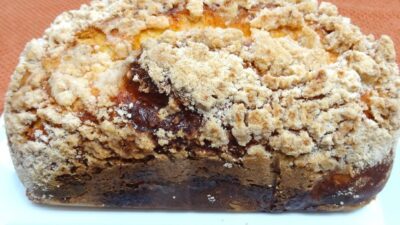Chocolate-Raisin-Nut Babka