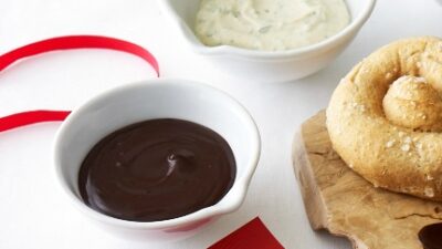 chocolate sauce