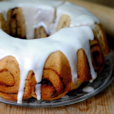 cinnamon bun cake final