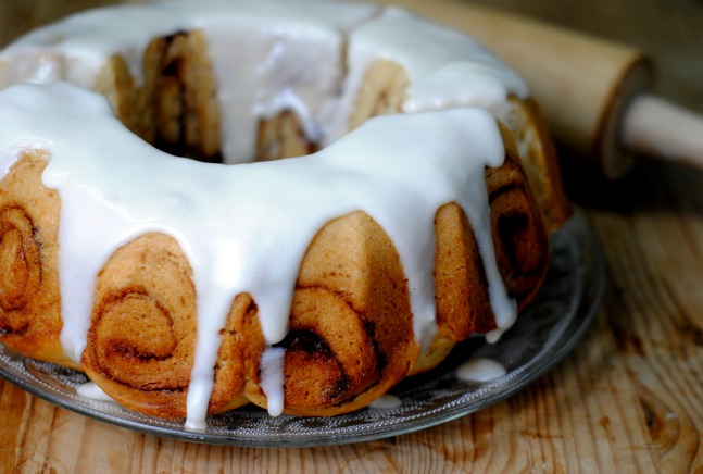 cinnamon bun cake final