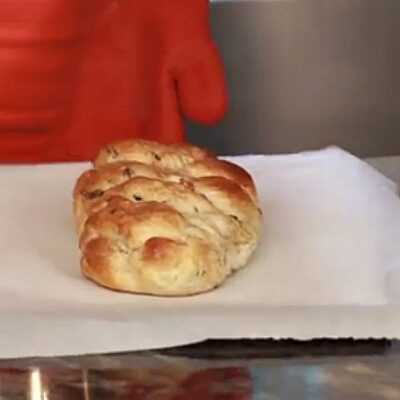 cinnamon raisin walnut challah