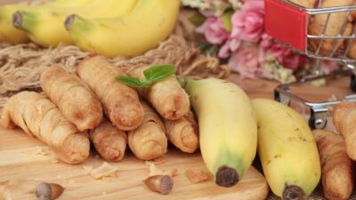 Coconut banana rolls