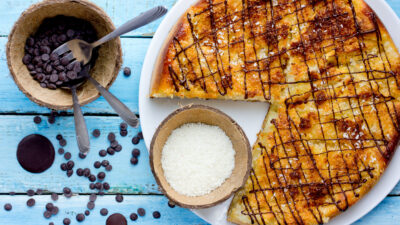 coconut macaroon cake - giant macaroon