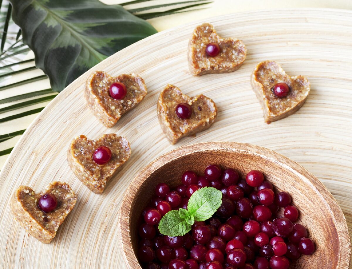 CRAN-NUT ENERGY TRUFFLES