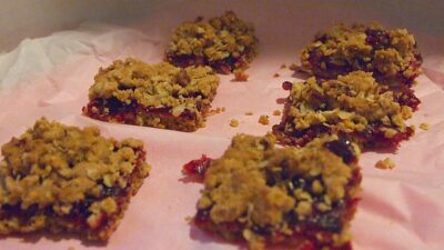 cranberry-streusel-bars
