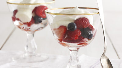 whipped cream cheese berry parfait