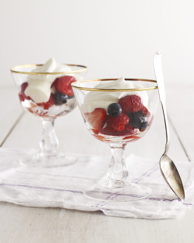 whipped cream cheese berry parfait