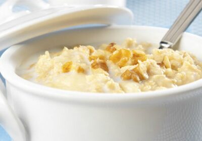 Creamy Banana Walnut Oatmeal
