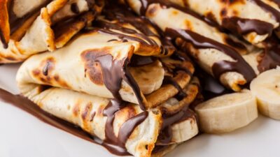 VEGAN QUINOA FLOUR PANCAKES