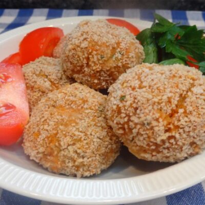 crispy turkey veggie meatballs