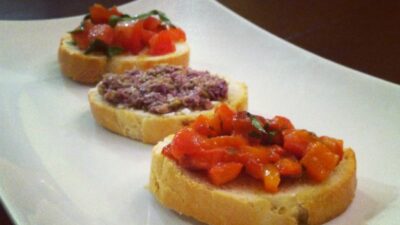 crostini trio
