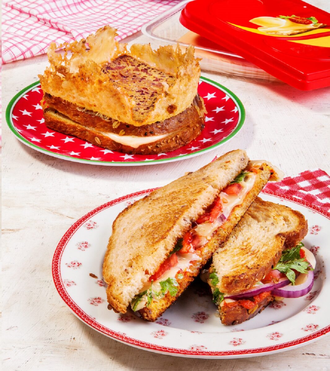 Crown Grilled Cheese Toast