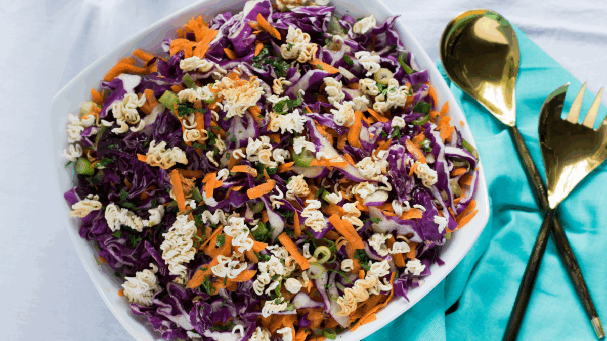 crunchy ramen red cabbage salad