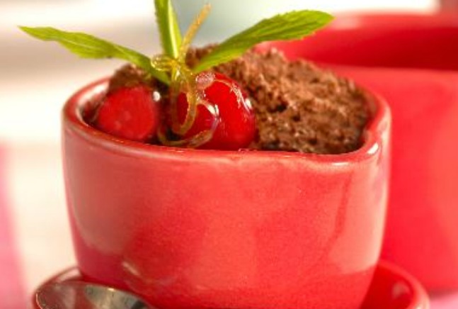 Dark chocolate mousse with cranberries & lime
