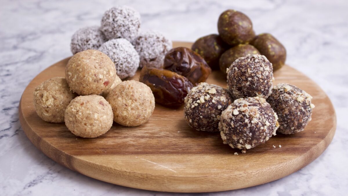 date-energy-balls-4-ways