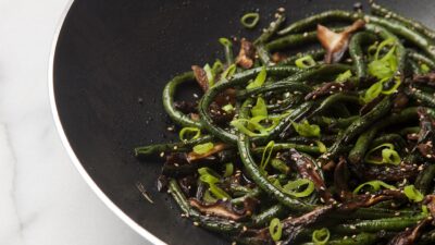 DRY FRIED CHINESE LONG BEANS