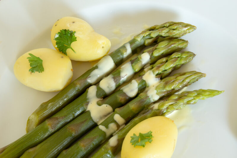easy hollondaise sauce.jpg