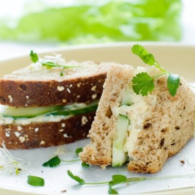egg salad with cucumber1