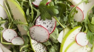 Fennel-apple poppy-seed salad