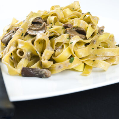 fettuccini-alfredo-vegan