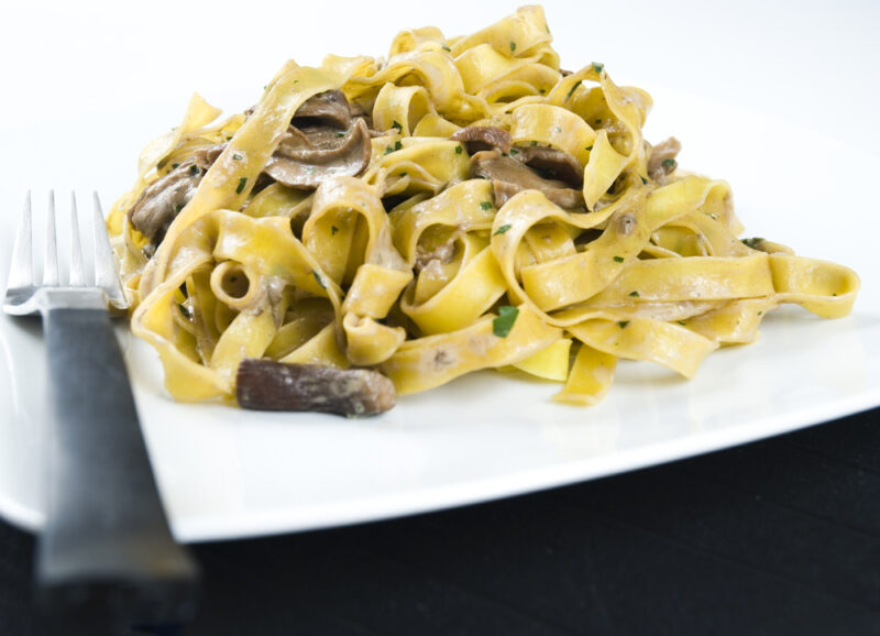 fettuccini-alfredo-vegan