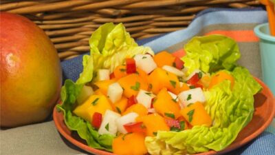 Fiesta Fresh Mango Salad