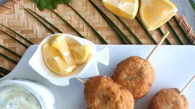 Fish Kebabs with Yogurt Sauce