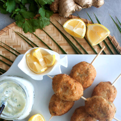 Fish Kebabs with Yogurt Sauce
