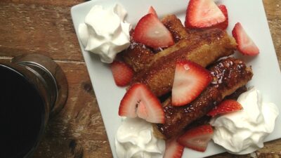 Cr&egrave;me Brule French Toast Roll Ups with Nutella