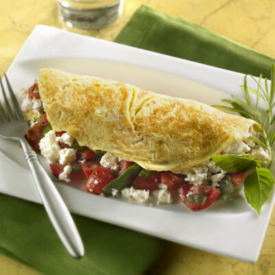 Fresh Spinach and Sweet Tomato Omelet with Feta