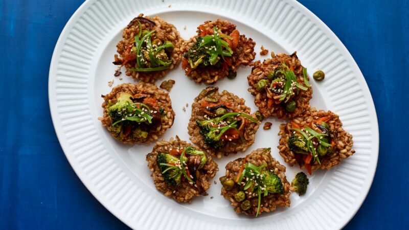 Fried Rice Cakes with Veggies