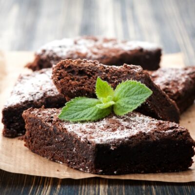 Fudgy Brownies - these fudgey and cakey brownies are perfectly chocolatey for everyone's favorite dessert