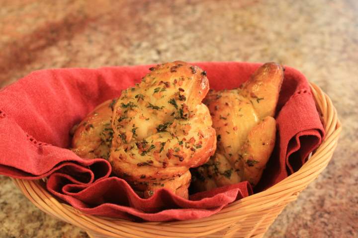 garlic knot