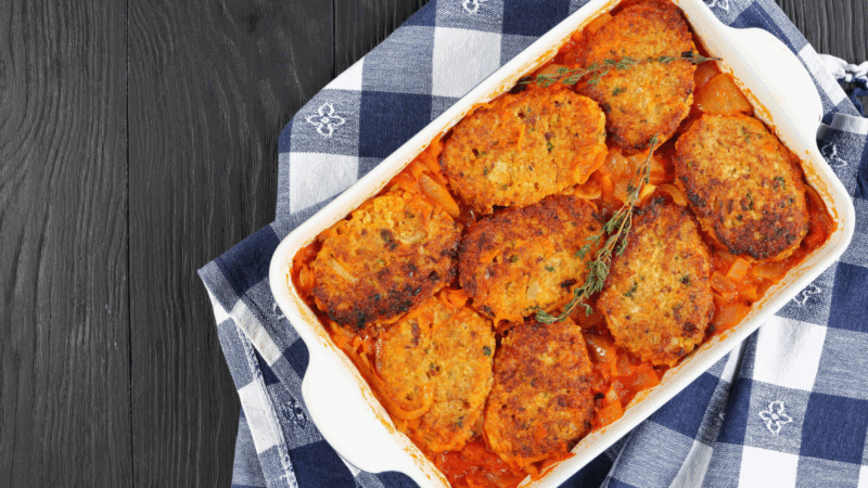 gefilte fish in tomato sauce