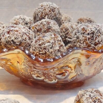 Fruit Filled Snack Balls