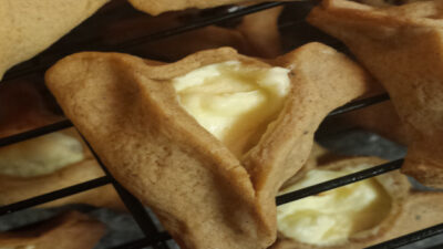 Ginger Cream Hamantaschen_JOKtaster.jpg