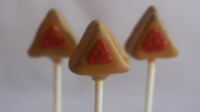 Hamantashen Truffle Pops
