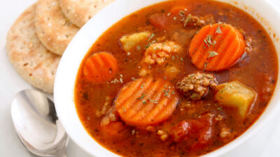 slow cooker hamburger soup