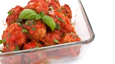 Herbed Meatballs with Rice-Kufteh Berenji