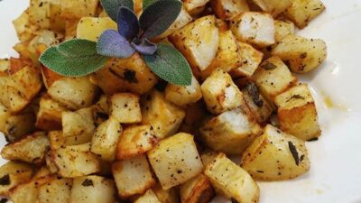 HERBED POTATO HASH