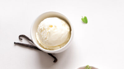 Homemade Vanilla Frozen Yogurt