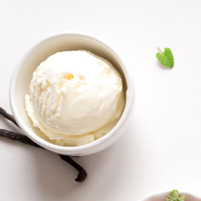 Homemade Vanilla Frozen Yogurt